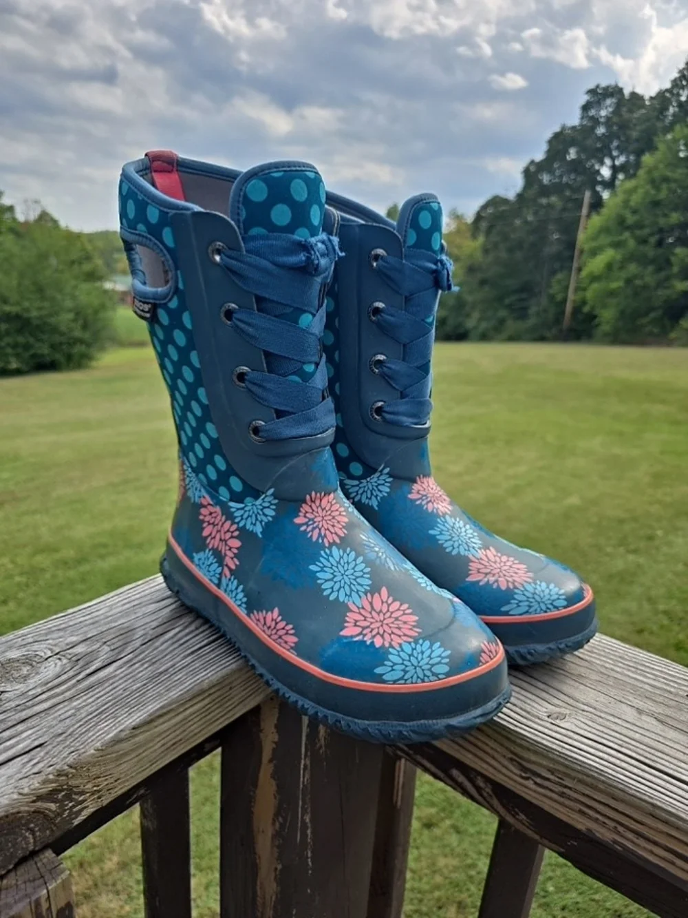 Bogs Flower Dot Classic Boot InsulateWaterproof Size US Youth/EURO 39 Womens 8
